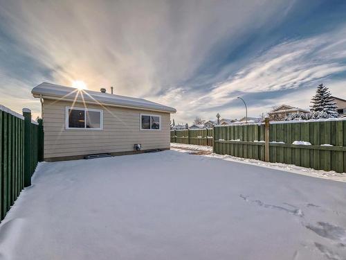 18724 95A Av Nw, Edmonton, AB 