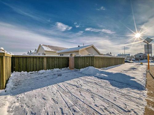 18724 95A Av Nw, Edmonton, AB 