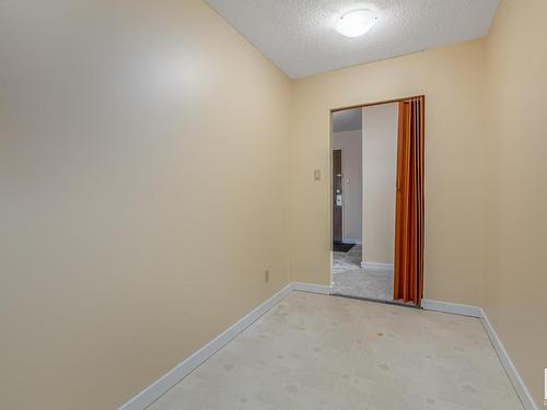 #302 10035-164 Street Nw, Edmonton, AB - Indoor Photo Showing Other Room