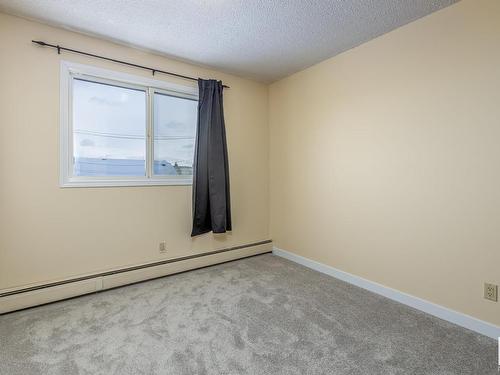 #302 10035-164 Street Nw, Edmonton, AB - Indoor Photo Showing Other Room