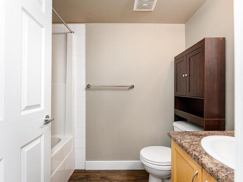 114 920 156 Street, Edmonton, AB - Indoor Photo Showing Bathroom