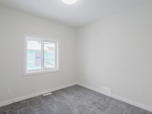 1213 11 Avenue, Edmonton, AB - Indoor Photo Showing Other Room