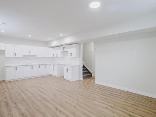 1213 11 Avenue, Edmonton, AB - Indoor Photo Showing Kitchen