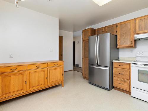 10632 10 Avenue, Edmonton, AB - Indoor Photo Showing Kitchen