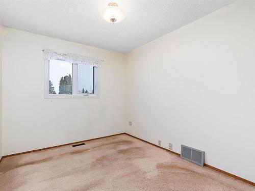 10632 10 Avenue, Edmonton, AB - Indoor Photo Showing Other Room