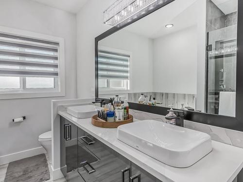 1448 25 Street, Edmonton, AB - Indoor Photo Showing Bathroom