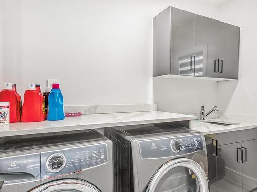 1448 25 Street, Edmonton, AB - Indoor Photo Showing Laundry Room