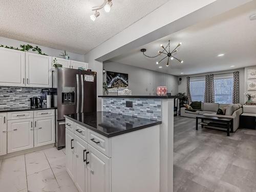 1217 76 Street Sw, Edmonton, AB - Indoor Photo Showing Kitchen