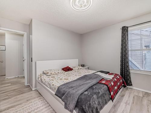 1217 76 Street Sw, Edmonton, AB - Indoor Photo Showing Bedroom