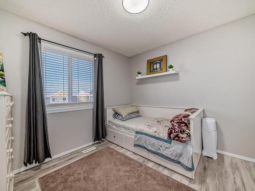 1217 76 Street Sw, Edmonton, AB - Indoor Photo Showing Bedroom