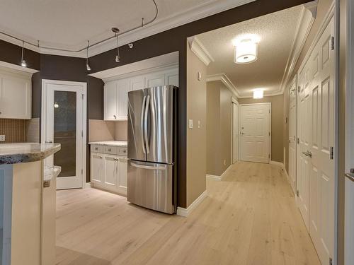 408 10108 125 Street, Edmonton, AB - Indoor Photo Showing Kitchen