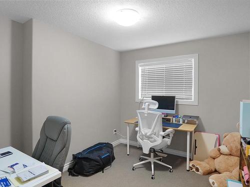 17043 71 Street, Edmonton, AB - Indoor Photo Showing Office