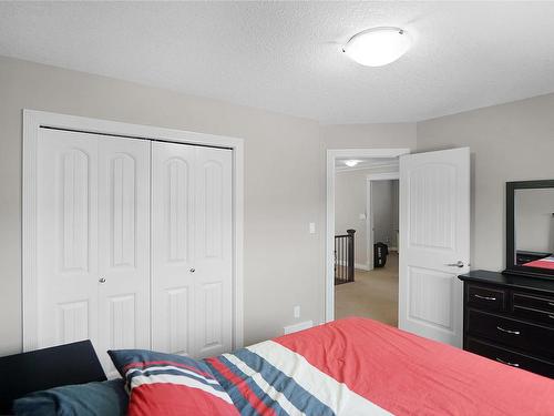 17043 71 Street, Edmonton, AB - Indoor Photo Showing Bedroom