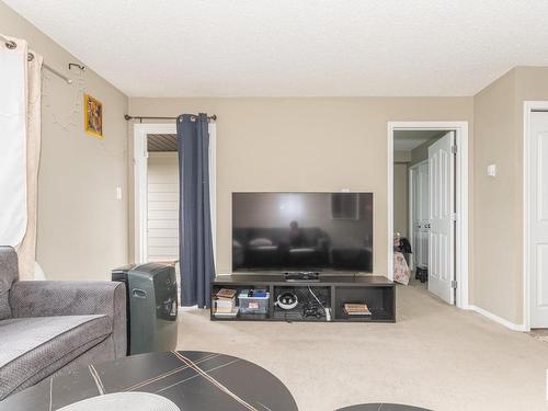 319 270 Mcconachie Drive, Edmonton, AB - Indoor Photo Showing Living Room