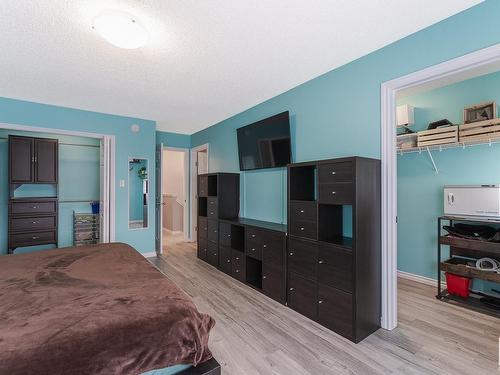 935 Ebbers Crescent, Edmonton, AB - Indoor Photo Showing Bedroom