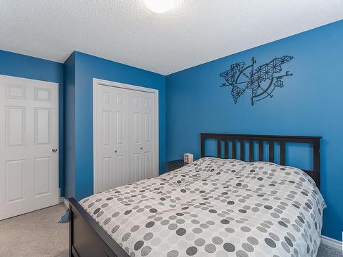 935 Ebbers Crescent, Edmonton, AB - Indoor Photo Showing Bedroom