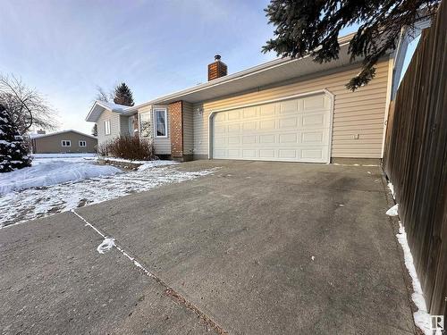 111 Northwood Cr, Wetaskiwin, AB 