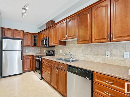 410 51 Eldorado Drive, St. Albert, AB - Indoor Photo Showing Kitchen With Double Sink