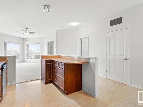 410 51 Eldorado Drive, St. Albert, AB - Indoor Photo Showing Kitchen