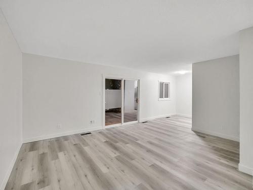 21E Meadowlark Vg Nw, Edmonton, AB 