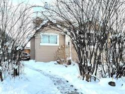 12018 77 ST NW NW  Edmonton, AB T5B 2G7