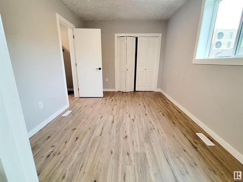 12018 77 Street Nw, Edmonton, AB - Indoor Photo Showing Other Room