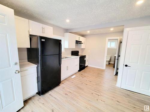 12018 77 Street Nw, Edmonton, AB - Indoor Photo Showing Kitchen