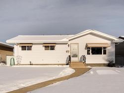 7224 DELWOOD RD NW  Edmonton, AB T5C 3A7