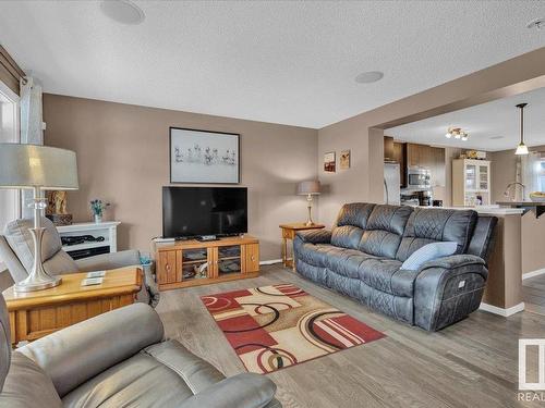 3608 12 St, Edmonton, AB - Indoor Photo Showing Living Room