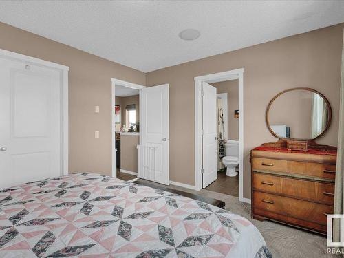 3608 12 St, Edmonton, AB - Indoor Photo Showing Bedroom