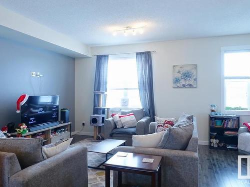 2206 8530 94 Street, Fort Saskatchewan, AB - Indoor Photo Showing Living Room