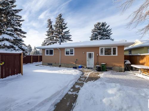 3131 74 Street, Edmonton, AB - Outdoor