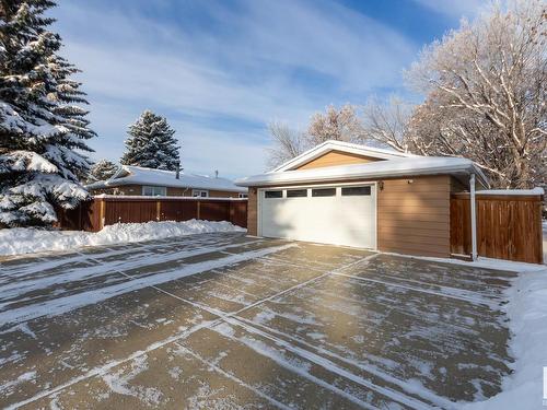 3131 74 Street, Edmonton, AB - Outdoor