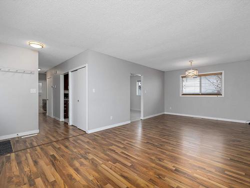 8716 136 Avenue, Edmonton, AB - Indoor