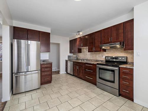 8716 136 Avenue, Edmonton, AB - Indoor Photo Showing Kitchen