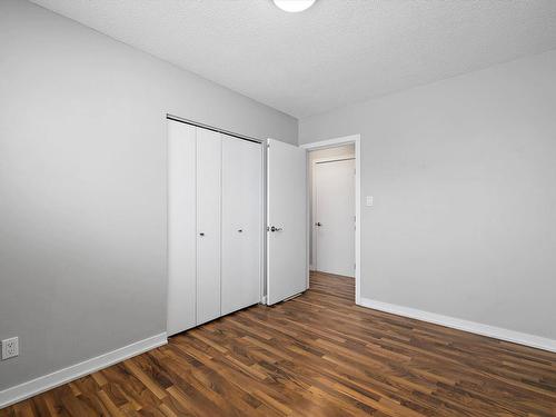 8716 136 Avenue, Edmonton, AB - Indoor Photo Showing Other Room