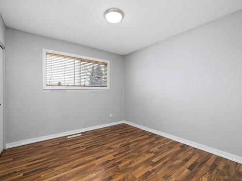 8716 136 Avenue, Edmonton, AB - Indoor Photo Showing Other Room