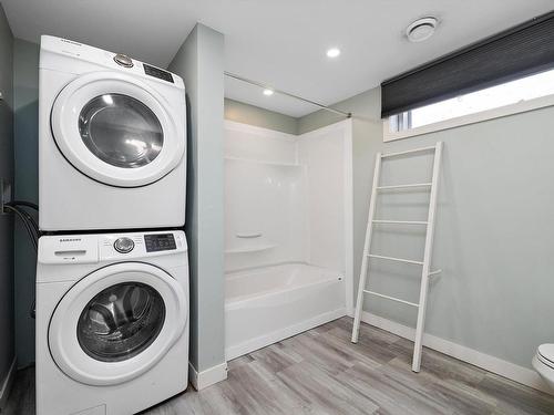 8716 136 Avenue, Edmonton, AB - Indoor Photo Showing Laundry Room