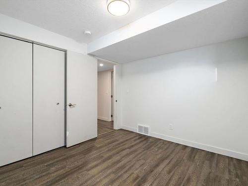 8716 136 Avenue, Edmonton, AB - Indoor Photo Showing Other Room