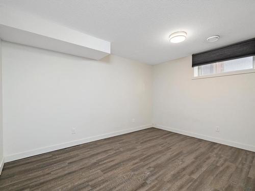 8716 136 Avenue, Edmonton, AB - Indoor Photo Showing Other Room