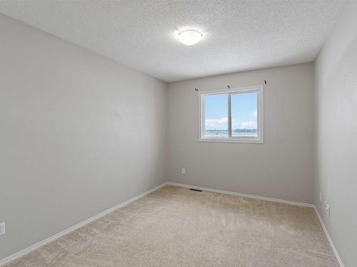 6212 1A Avenue, Edmonton, AB - Indoor Photo Showing Other Room