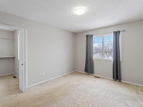 6212 1A Avenue, Edmonton, AB - Indoor Photo Showing Other Room