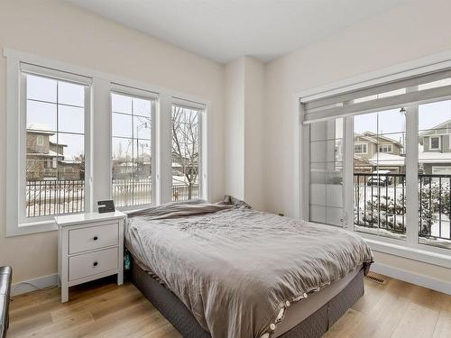 5344 Mullen Bend Bend, Edmonton, AB - Indoor Photo Showing Bedroom