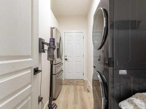 5344 Mullen Bend Bend, Edmonton, AB - Indoor Photo Showing Laundry Room