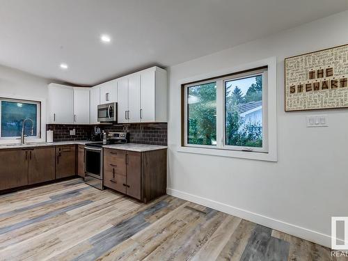 7502 155 Street, Edmonton, AB - Indoor Photo Showing Kitchen