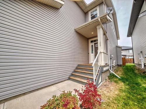 102 Woodbridge Li, Fort Saskatchewan, AB 