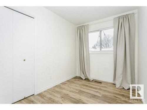 17927 62C Avenue, Edmonton, AB - Indoor Photo Showing Other Room