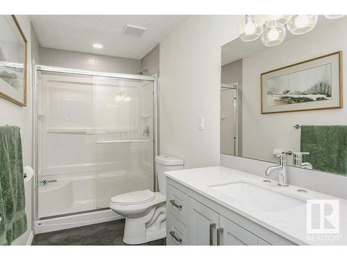 17927 62C Avenue, Edmonton, AB - Indoor Photo Showing Bathroom