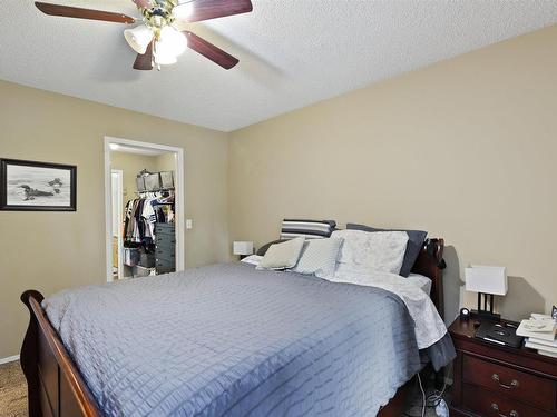 408 3 Perron Street, St. Albert, AB - Indoor Photo Showing Bedroom