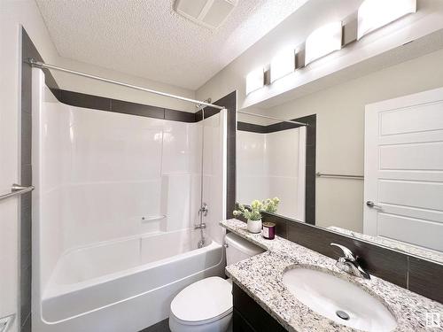 2087 Ware Road, Edmonton, AB - Indoor Photo Showing Bathroom